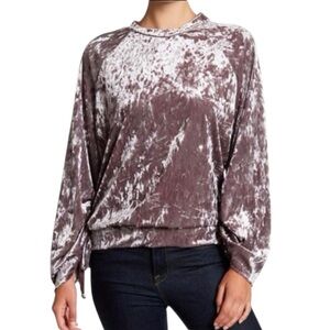 RO & DE || Woman’s Crushed Velvet sweater Sweatshirt Sz S
